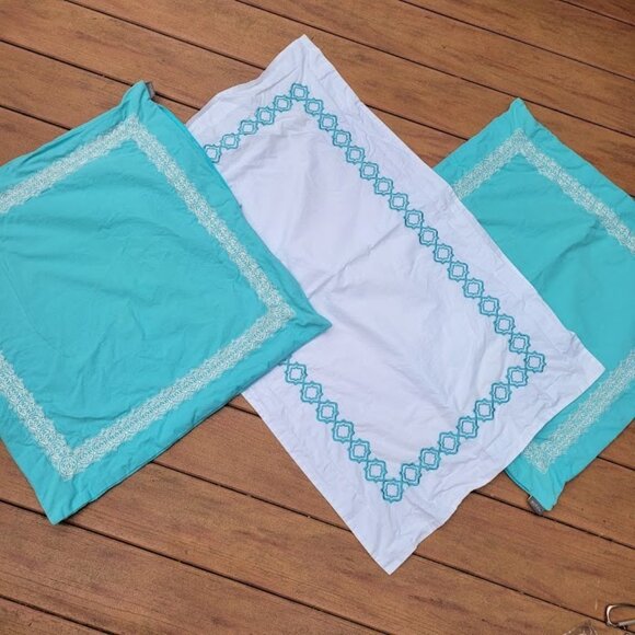 2 Echo Design & 1 Pottery Barn Turquoise White Embroidered Pillow Covers Lot - Picture 3 of 11